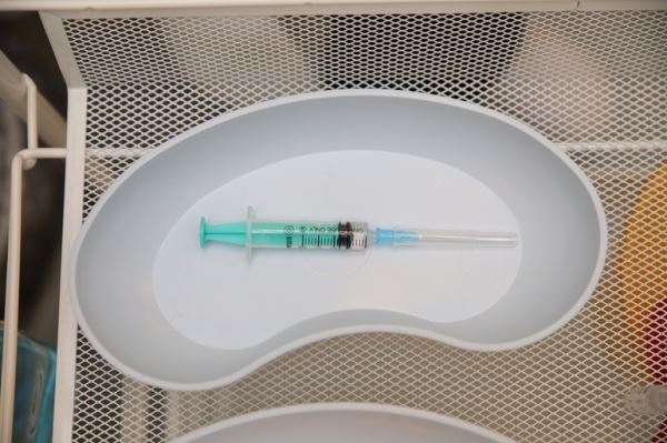 Незарегистрированные вакцины хотят разрешить ввозить в Россию