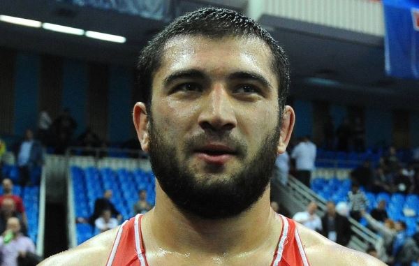 Олимпийский чемпион по борьбе Билял Махов дисквалифицирован на четыре года за допинг