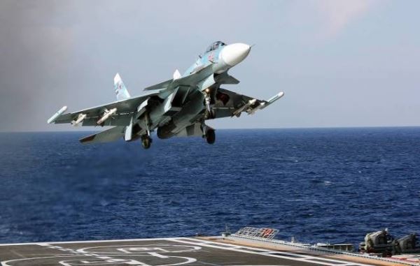Палубные летчики Северного флота завершают тренировки на комплексе НИТКА в Крыму
