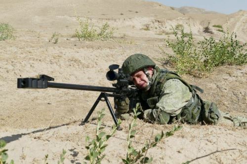 Российские снайперы провели учебные стрельбы в горах Таджикистана на фоне ситуации в Афганистане