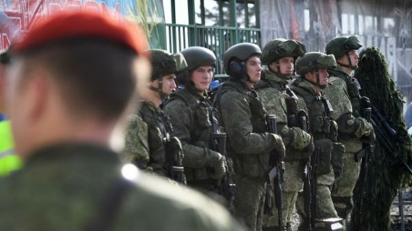 В Крыму начались масштабные учения десантных войск с более 100 единиц боевой техники